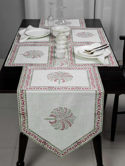 Red Green Tree boota Table Mat & Napkin set with Runner