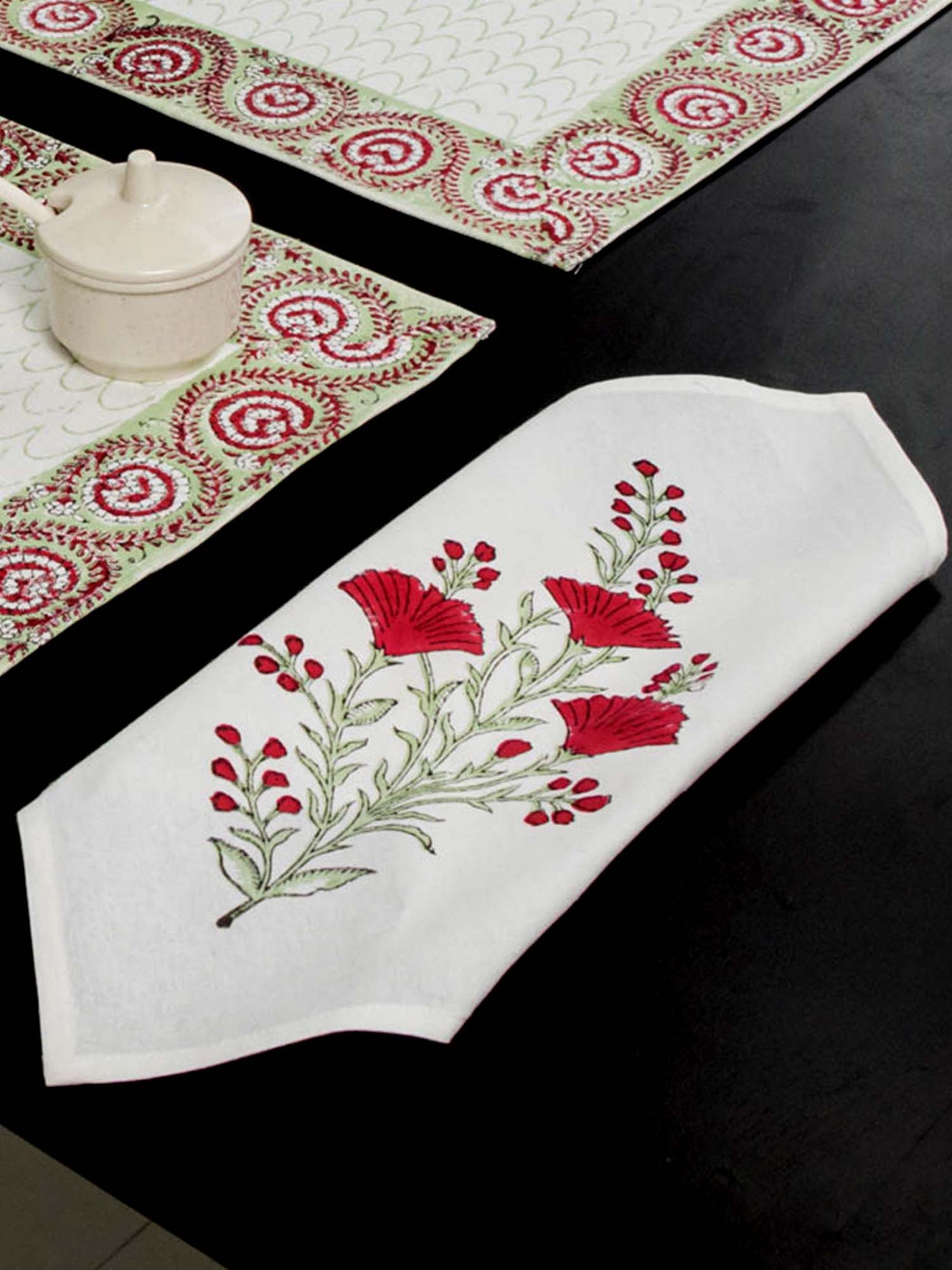 Red Boota Table Mat & Napkin set